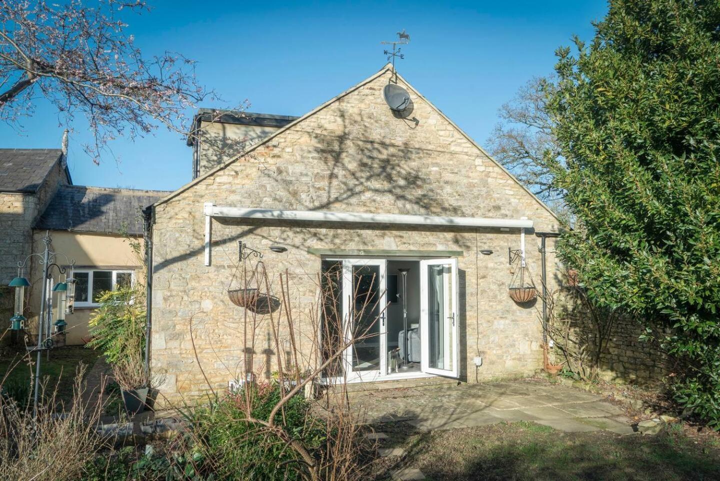 Cottage Nestled In Countryside Kirtlington Exterior photo